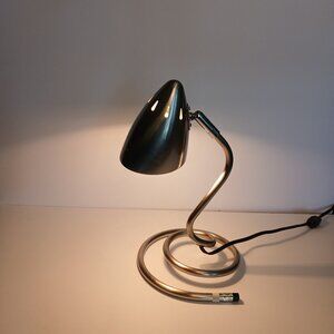 RETRO CHROME SPIRAL DESK LAMP